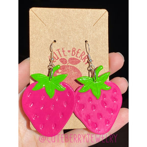 Clay Pink Strawberry Dangle Earrings 🍓🍓🍓 - Cute Berry Jewelry