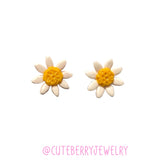 Cute Clay White Daisy Stud Earrings - Cute Berry Jewelry